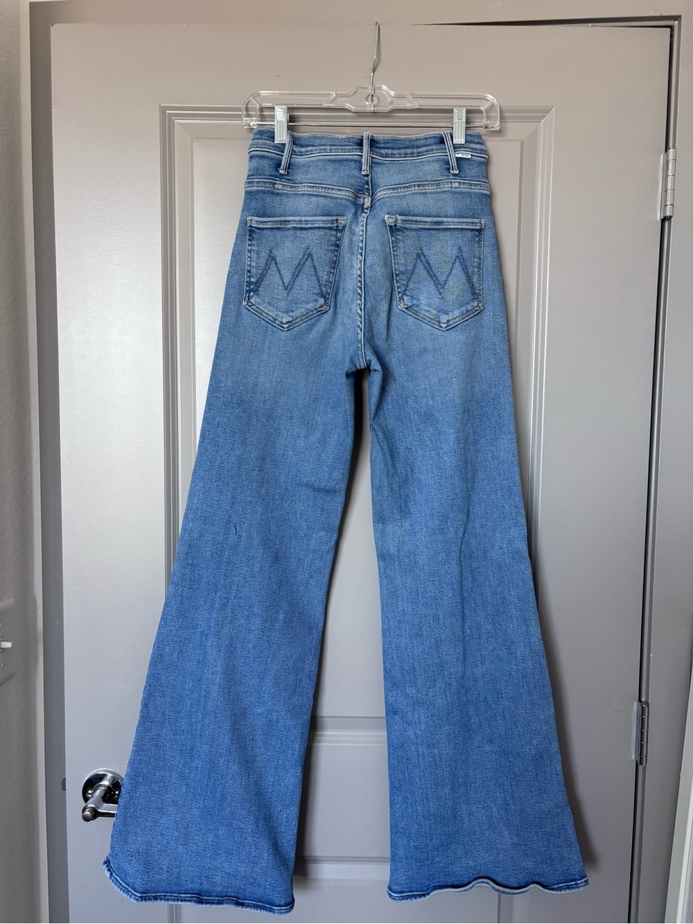 MOTHER The Hustler Roller Sneak in Riding the Cliffside Wash Size 26 - Picture 6 of 10